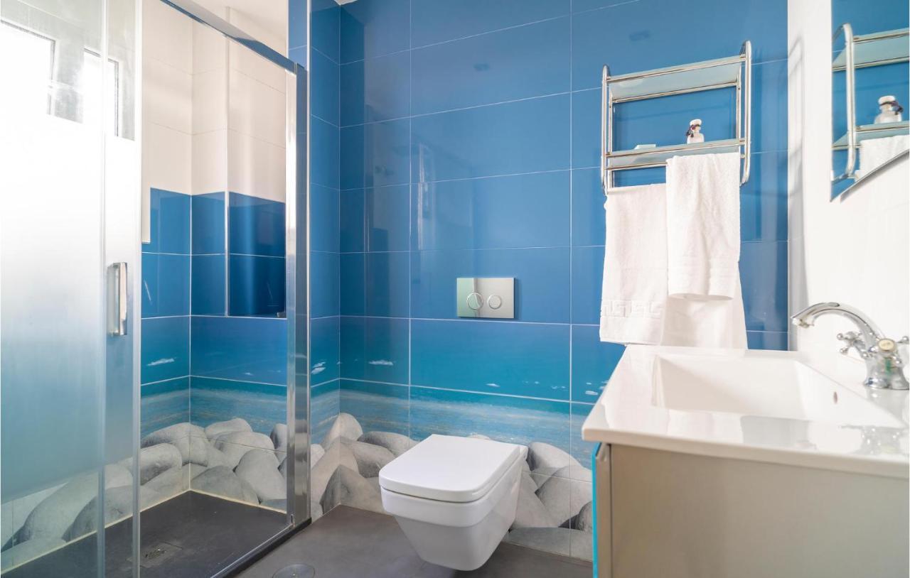 3 Bedroom Stunning Home In Torre Del Mar Exterior foto